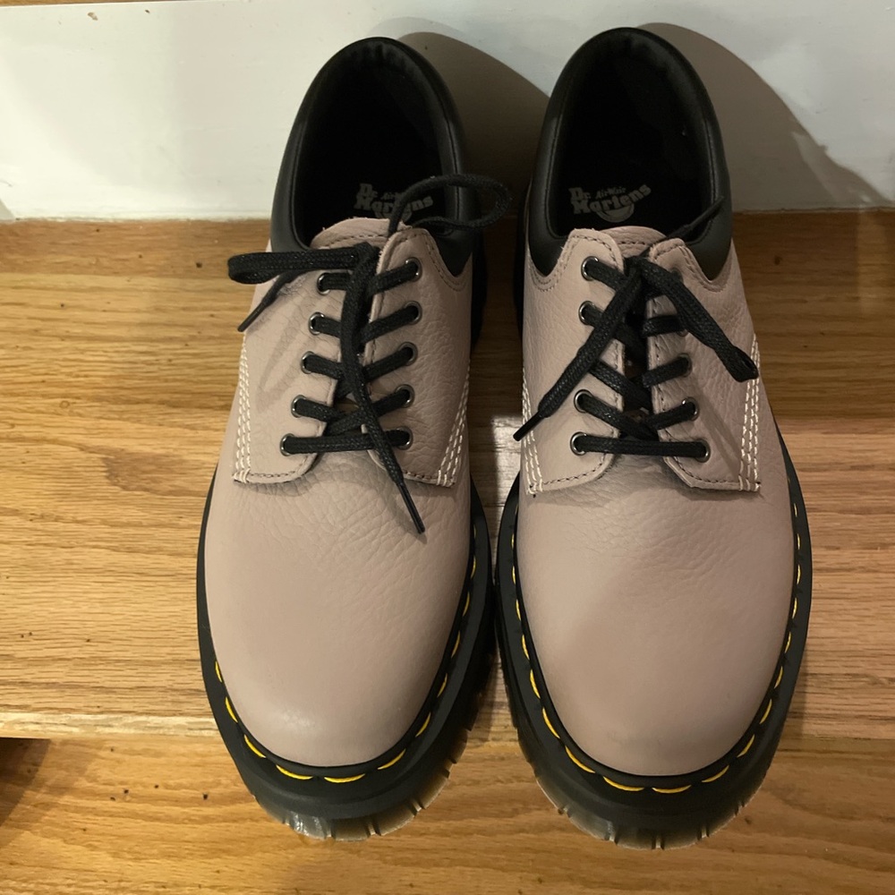 Dr. Martens Men's Tan platform Leather Shoes
New not tags or extras